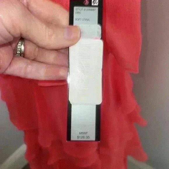 TAHARI Soft Coral Women’s Ruffled Fully Lined Dress (NWT) Size 6 - Picture 7 of 10